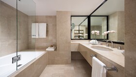 Four Seasons Hotel Sydney