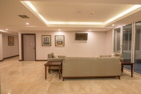 Megaboom City Hotel