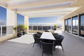 Meriton Suites Bondi Junction