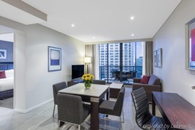 Meriton Suites Pitt Street, Sydney