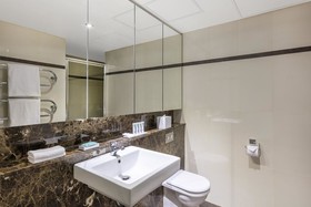 Meriton Suites World Tower, Sydney