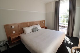 Mortdale Hotel