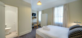 Neutral Bay Lodge