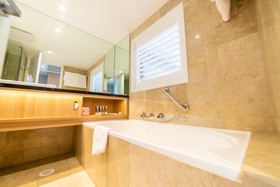 Novotel Sydney Brighton Beach