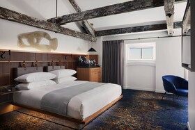 Pier One Sydney Harbour, Autograph Collection