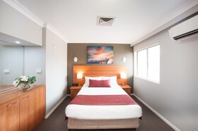 Ramada Hotel & Suites by Wyndham Sydney Cabramatta