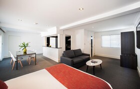 Ramada Hotel & Suites by Wyndham Sydney Cabramatta