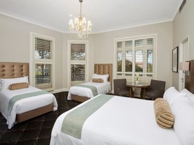 Royal Hotel