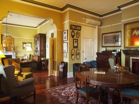 Simpsons Of Potts Point