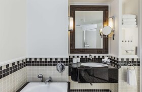 Swissôtel Sydney