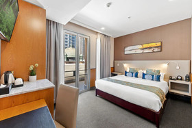 YEHS Hotel Sydney QVB