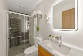YEHS Hotel Sydney QVB