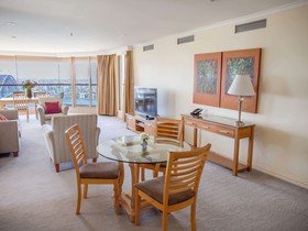 The Sebel Quay West Suites Sydney