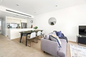 Urban Rest - Alta Surry Hills