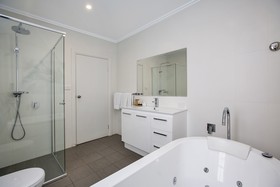 CH Boutique Hotel, Ascend Hotel Collection