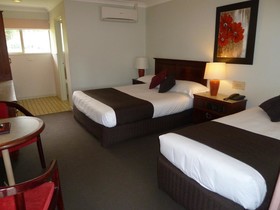 The Aston Motel - Tamworth