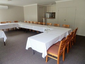 The Aston Motel - Tamworth