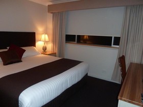The Aston Motel - Tamworth