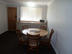 The Aston Motel - Tamworth