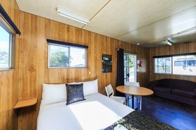 Reflections Lake Keepit Holiday Park