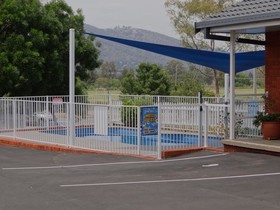 Roydons Motor Inn
