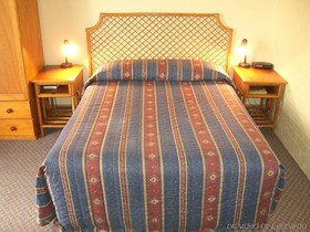 All Seasons Country Lodge