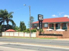Crescent Motel