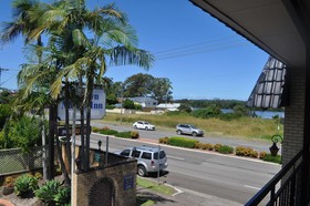 In Town Motor Inn