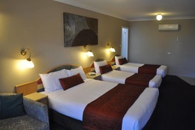 In Town Motor Inn