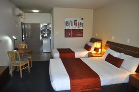 In Town Motor Inn