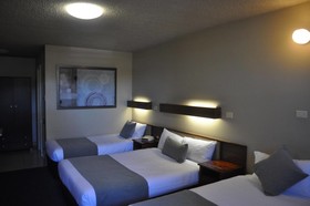 In Town Motor Inn
