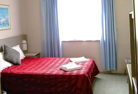 Tea Gardens Hotel