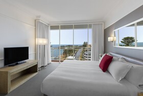 Crowne Plaza Terrigal Pacific