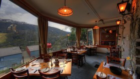 Candlelight Lodge