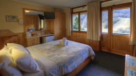 Candlelight Lodge