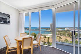 Mantra Twin Towns Coolangatta