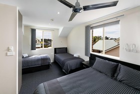 Dolphin Shores, Jervis Bay