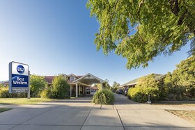 Best Western Ambassador Inn