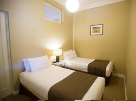 Globe Apartments