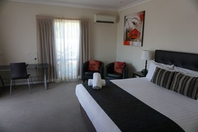 Lincoln Cottage Motor Inn