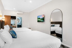 St Hugh Hotel