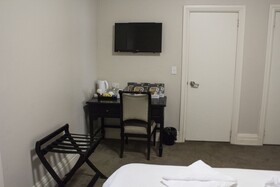 Wallacia Hotel