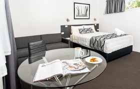 The Esplanade Motel