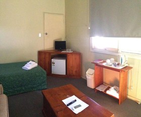 Rod N Reel Hotel Motel Woodburn