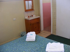 Rod N Reel Hotel Motel Woodburn