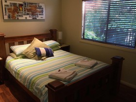 Safety Beach Ocean Bungalows
