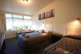 Hi-way Motor Inn