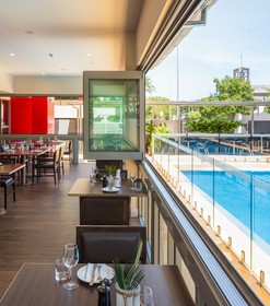 Courtyard By Marriott Darwin Hotel