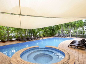 Mantra on the Esplanade Darwin