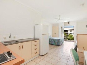 Peninsula Apartments Darwin